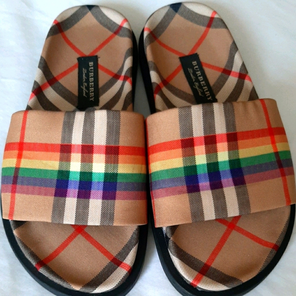 Burberry Vintage Checker Slides Limited Edition